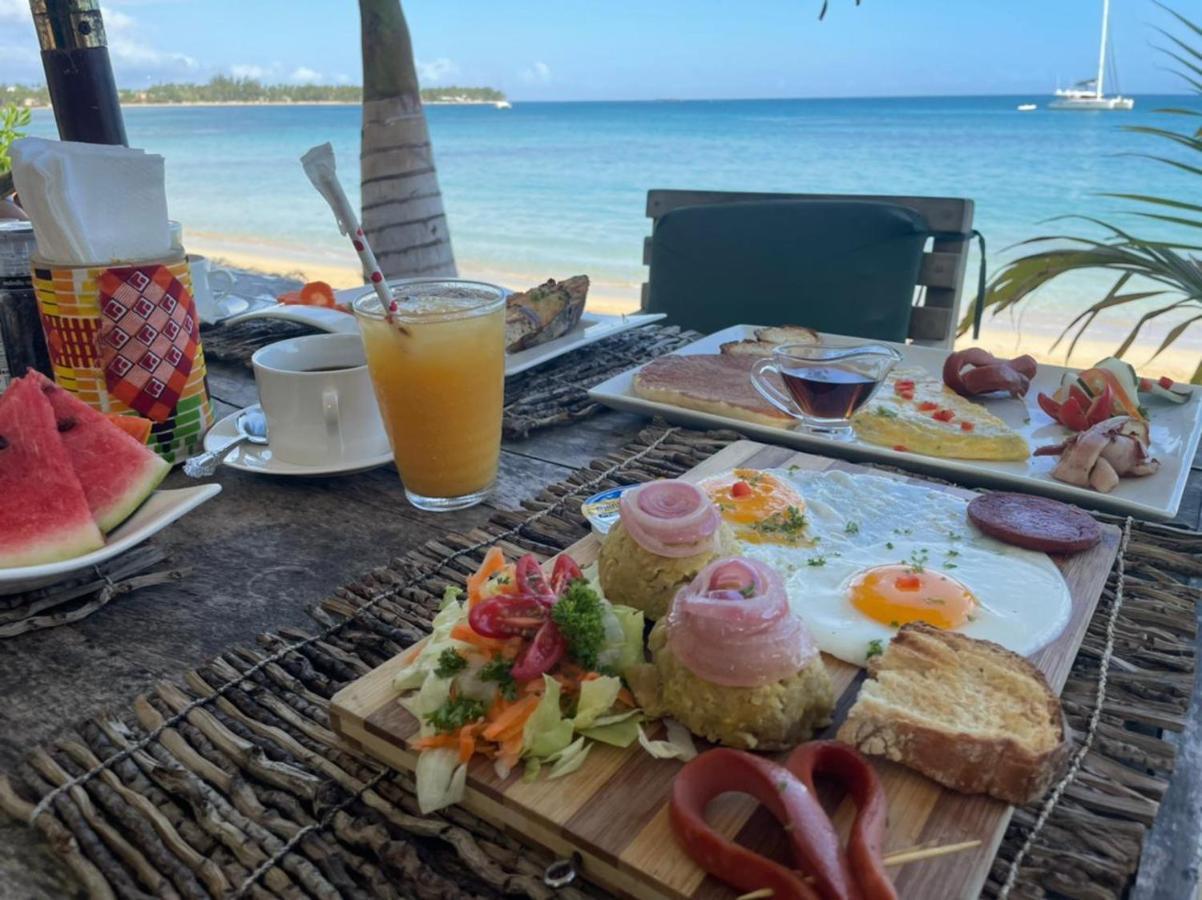 Afreeka Beach Hotel Лас Теренас Екстериор снимка